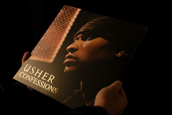 Usher - <em>Confessions</em> [Stereo] (VMP Essentials Series Edition) - Image 5
