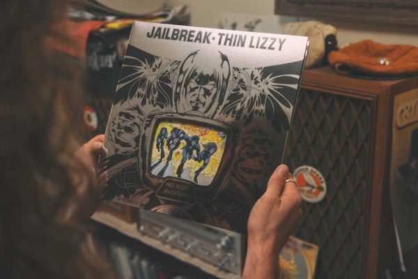 Thin Lizzy - <em>Jailbreak</em> [Stereo] (VMP Essentials Series Edition) - Image 2