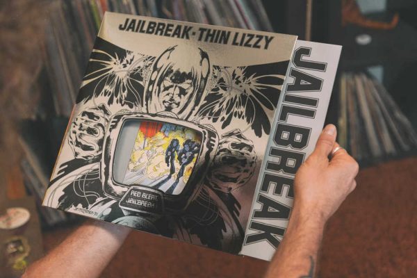 Thin Lizzy - <em>Jailbreak</em> [Stereo] (VMP Essentials Series Edition) - Image 5